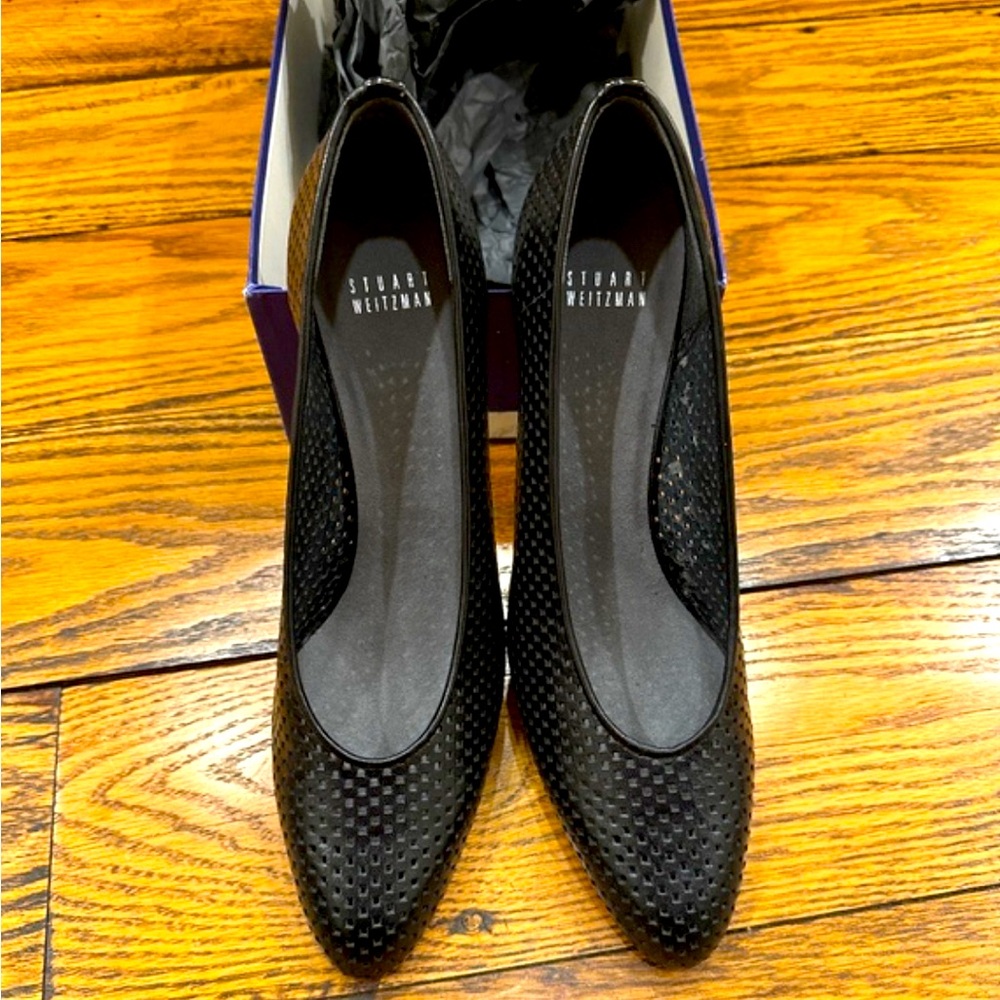 NIB👠STUART WEITZMAN BLACK CREPE FLORAJAH WOMENS PUMPS SIZE 9AA